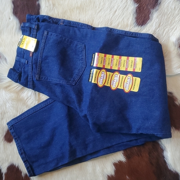 RUSTLER - Picture 1 of 3